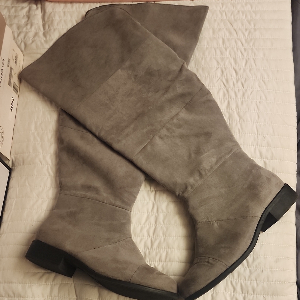 American Eagle by Payless Over the Knee Gray Boots